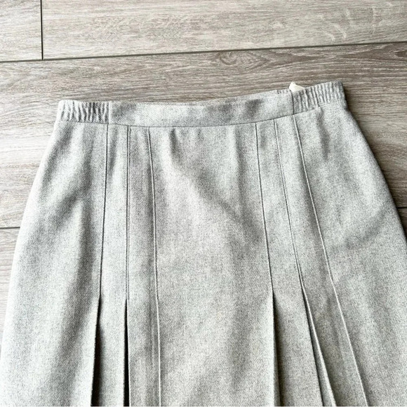 Vintage TanJay Wool Blend Pleated Midi Skirt Made in Canada - Picture 4 of 14